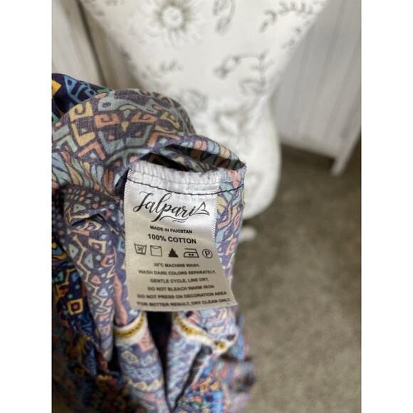 Artsy Beaded Embellished Flowy Tunic Shirt Boho Colorful Floral Size Small - Picture 4 of 6